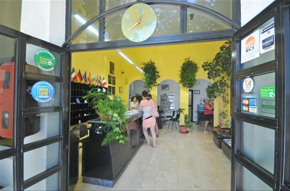 Bahia Blanca Aparthotel Пуерто Рико Екстериор снимка